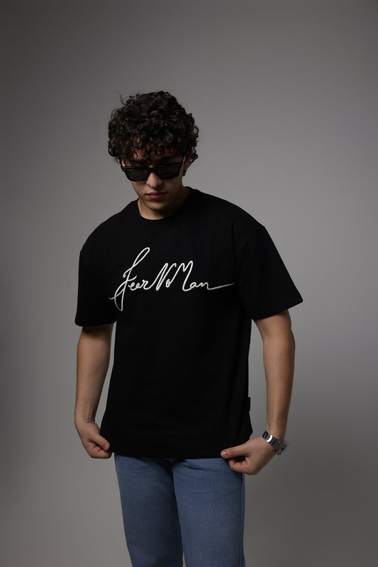 BLACK ESSENTIAL TSHIRT