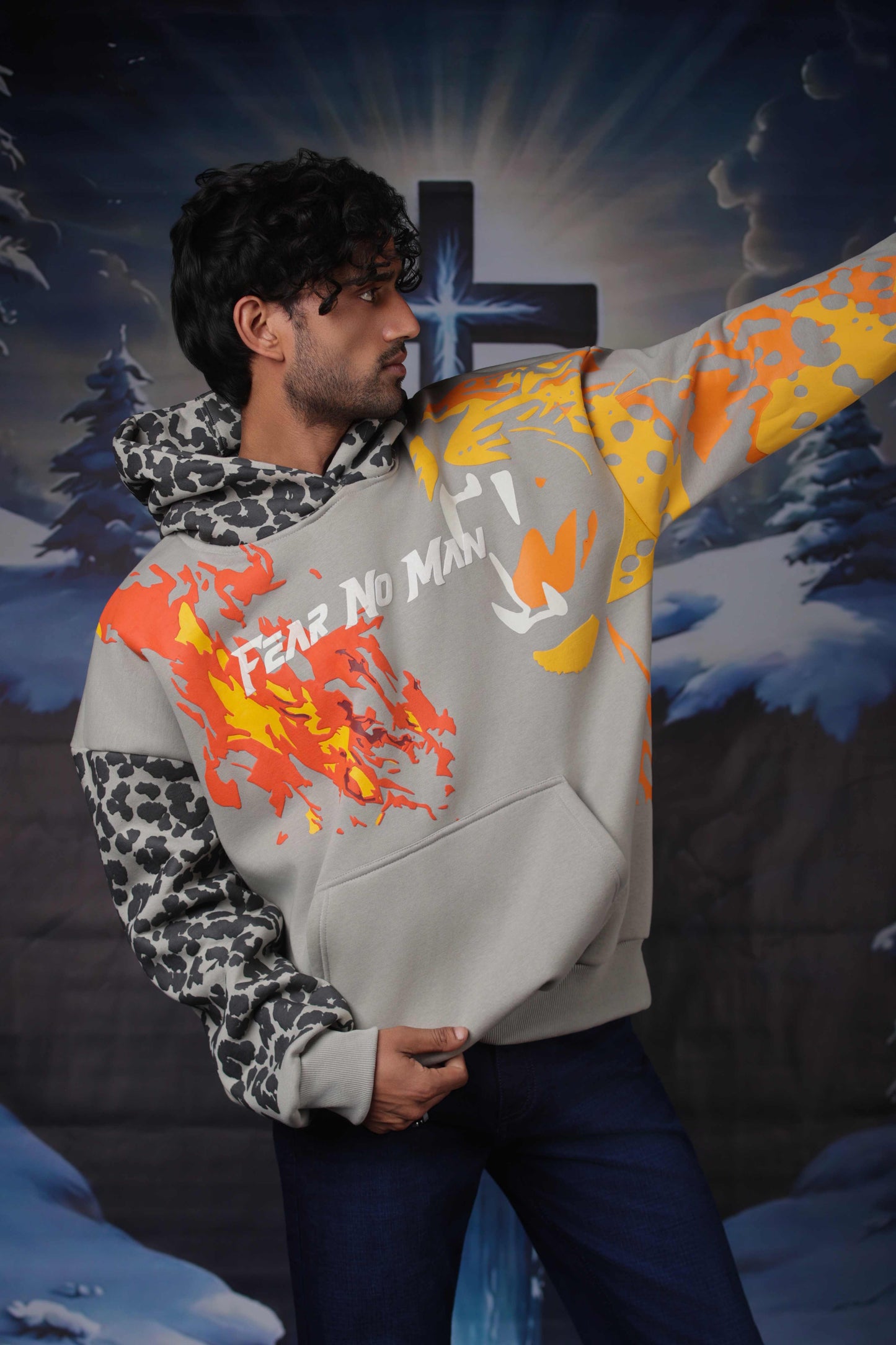 DOMINANCE HOODIE (GREY)