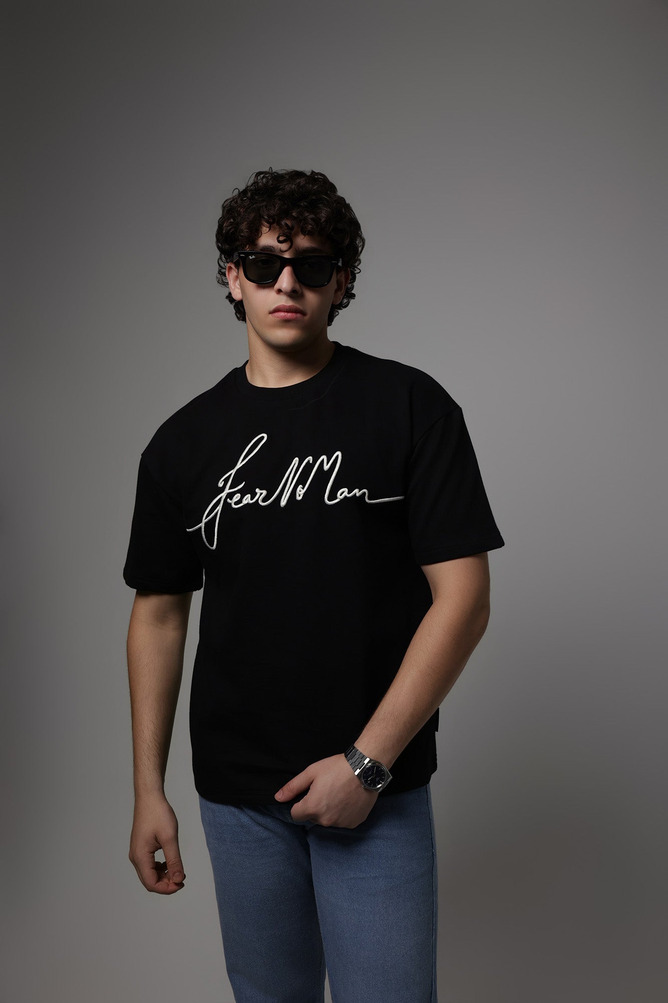 BLACK ESSENTIAL TSHIRT