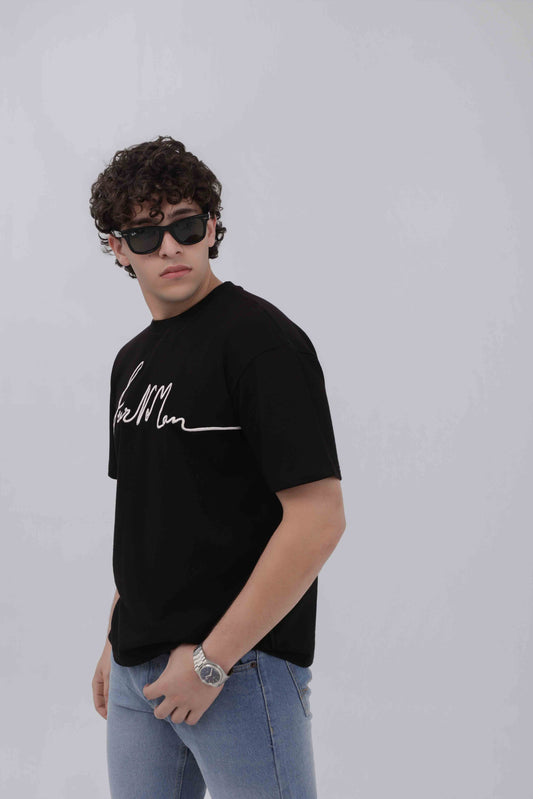 BLACK ESSENTIAL TSHIRT