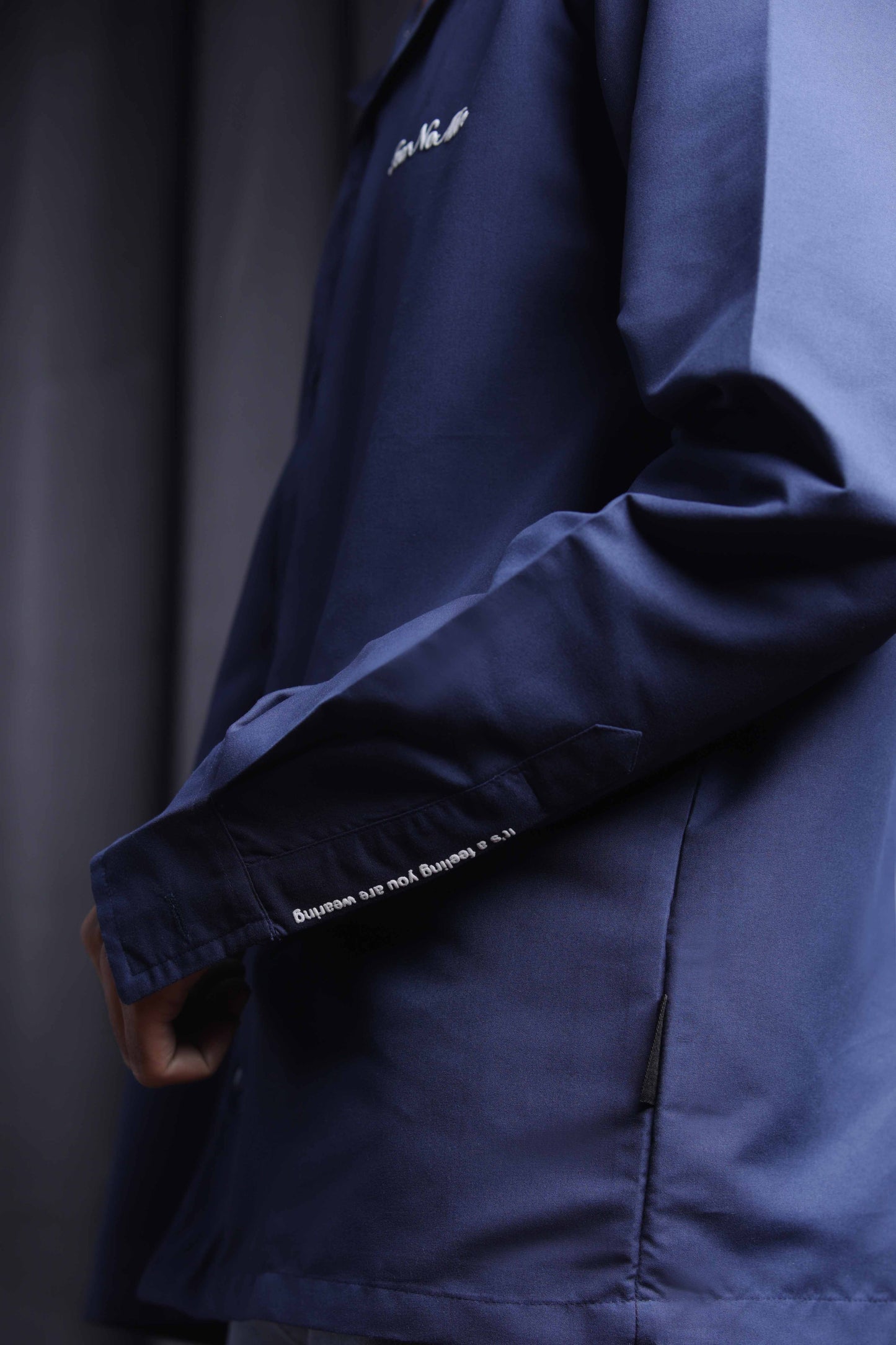 The Signature Shirt (Navy blue)