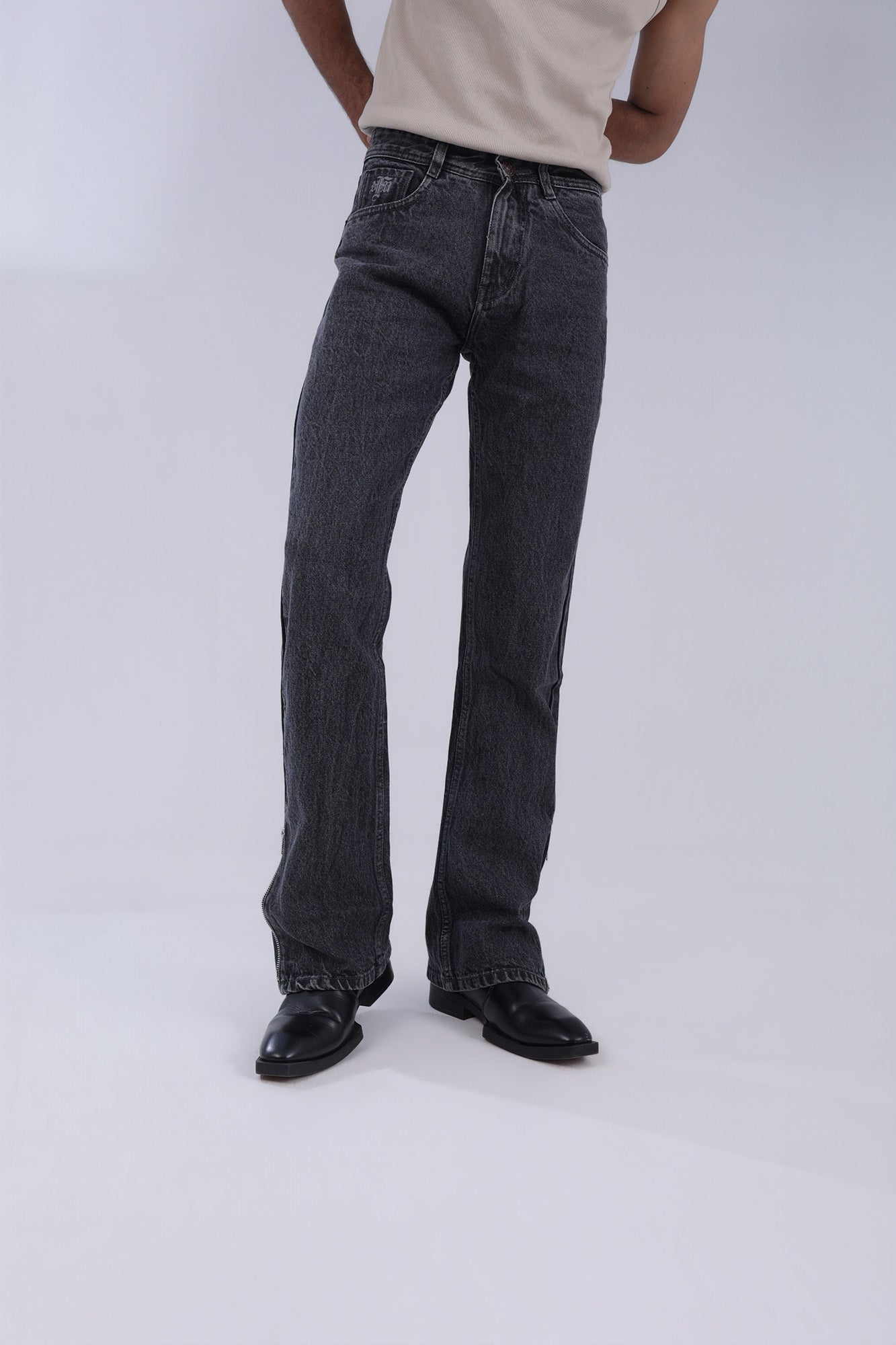 ACID WASHED BOOTCUT DENIM