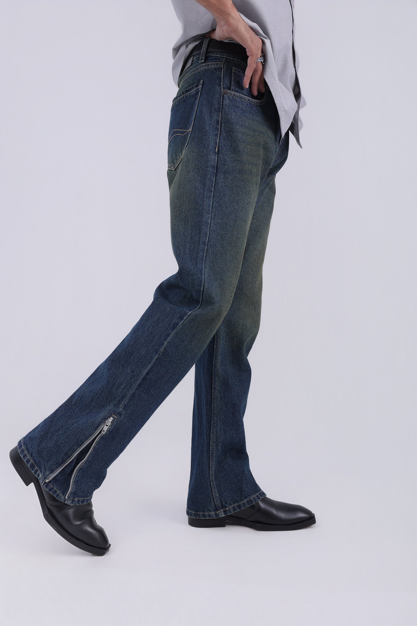 TINT WASHED BOOTCUT DENIM