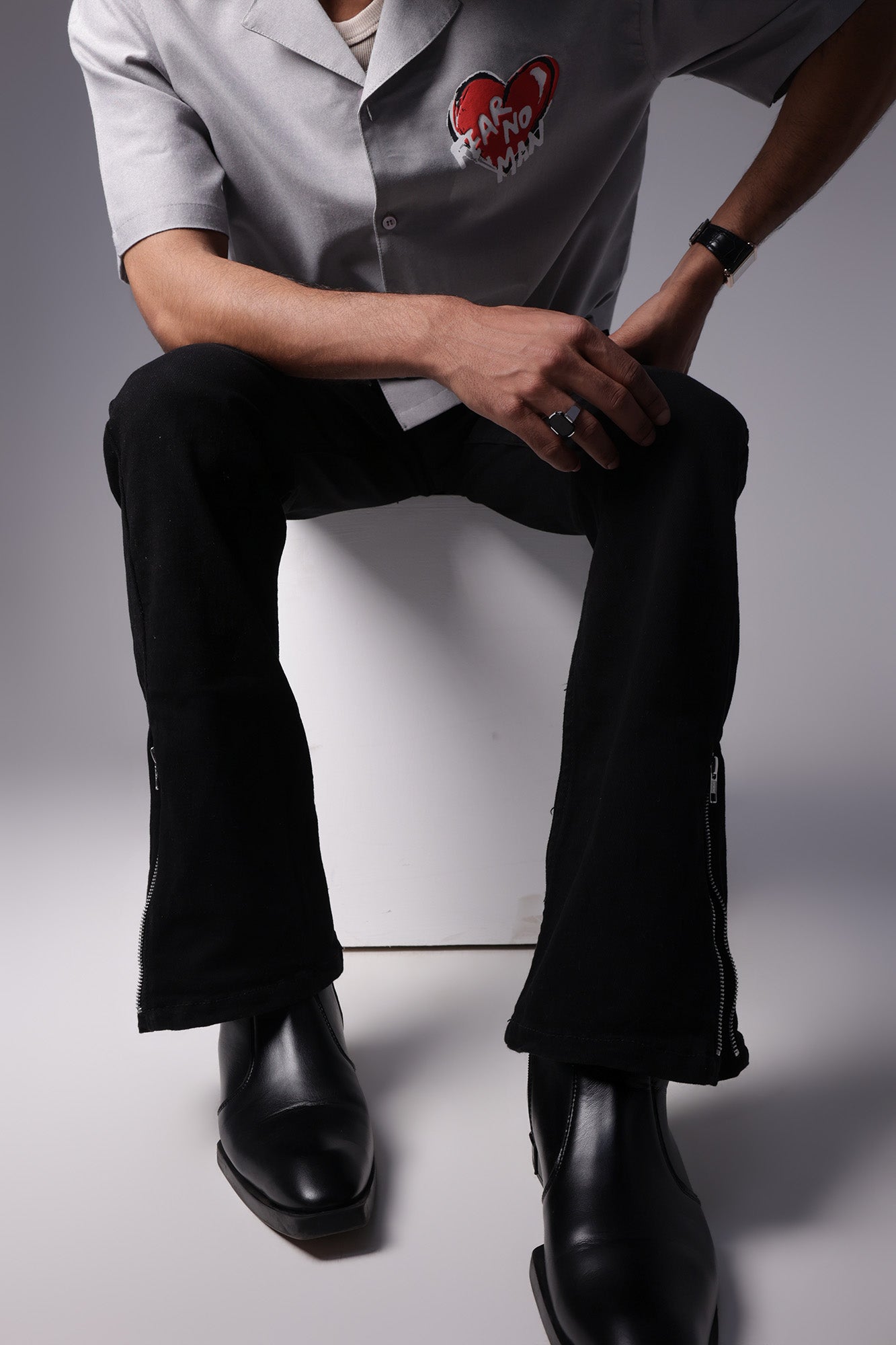 BLACK EDGE BOOTCUT DENIM