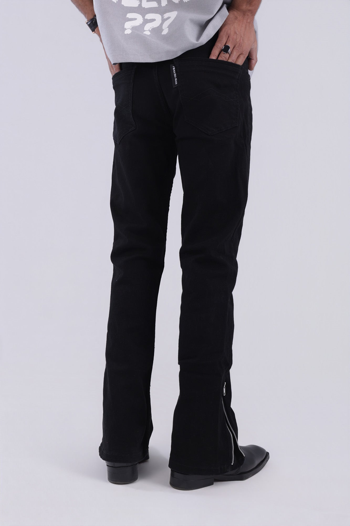 BLACK EDGE BOOTCUT DENIM