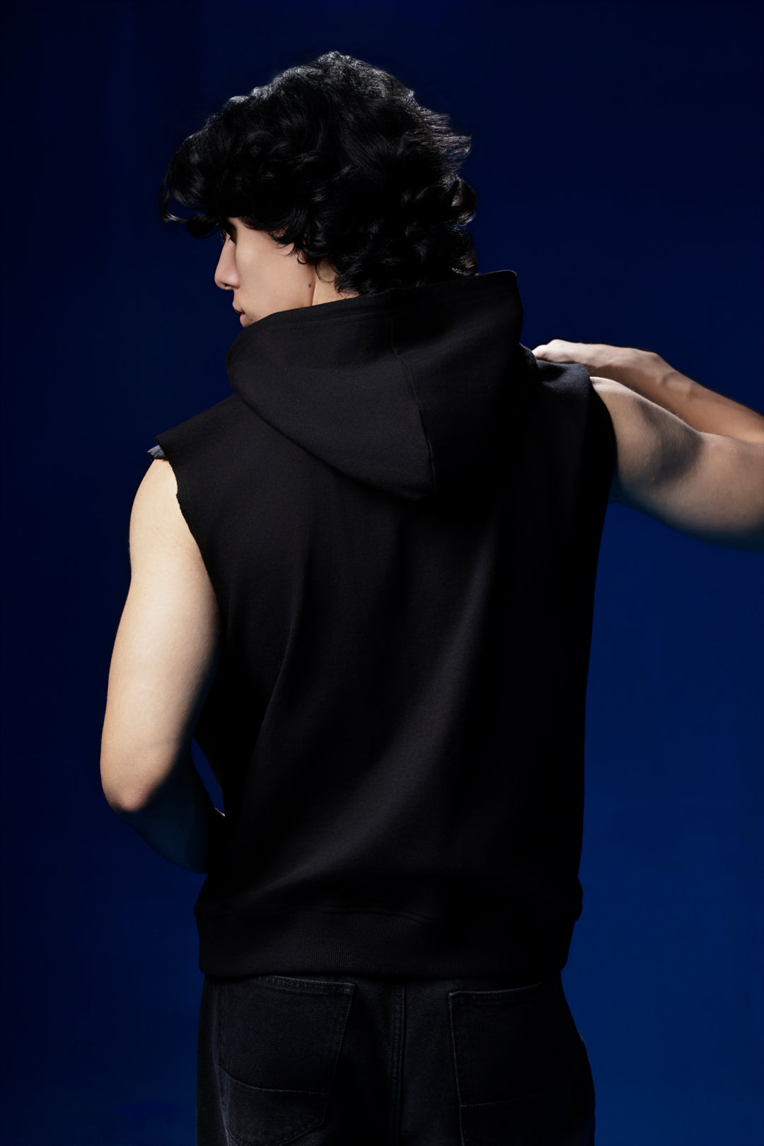 FNM Hood Tank - Black